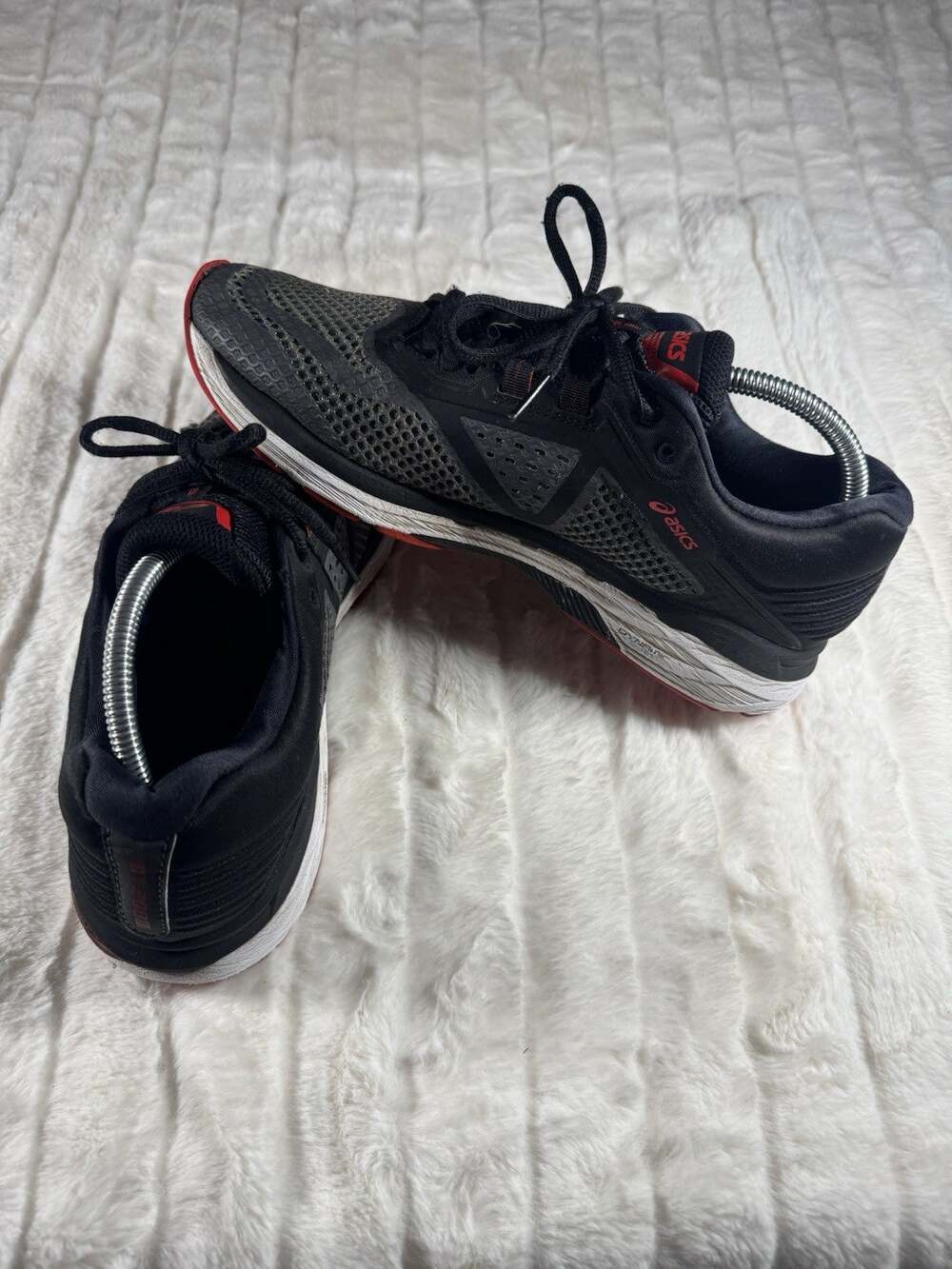 ASICS GT-2000 Men's Running Shoes Black Red Size 10 US Athletic Sneakers